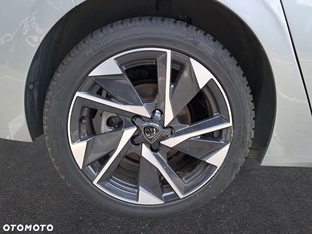 Peugeot 308 1.2 PureTech Allure Pack S&S EAT8 - 10