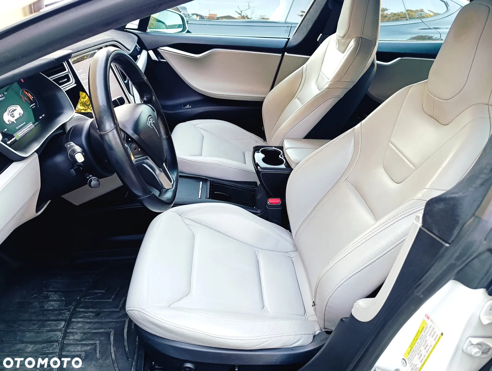 Tesla Model S Long Range Plus - 8