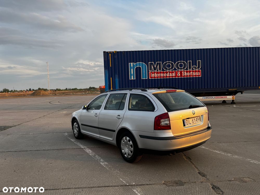 Skoda Octavia 2.0 TDI Ambiente - 6