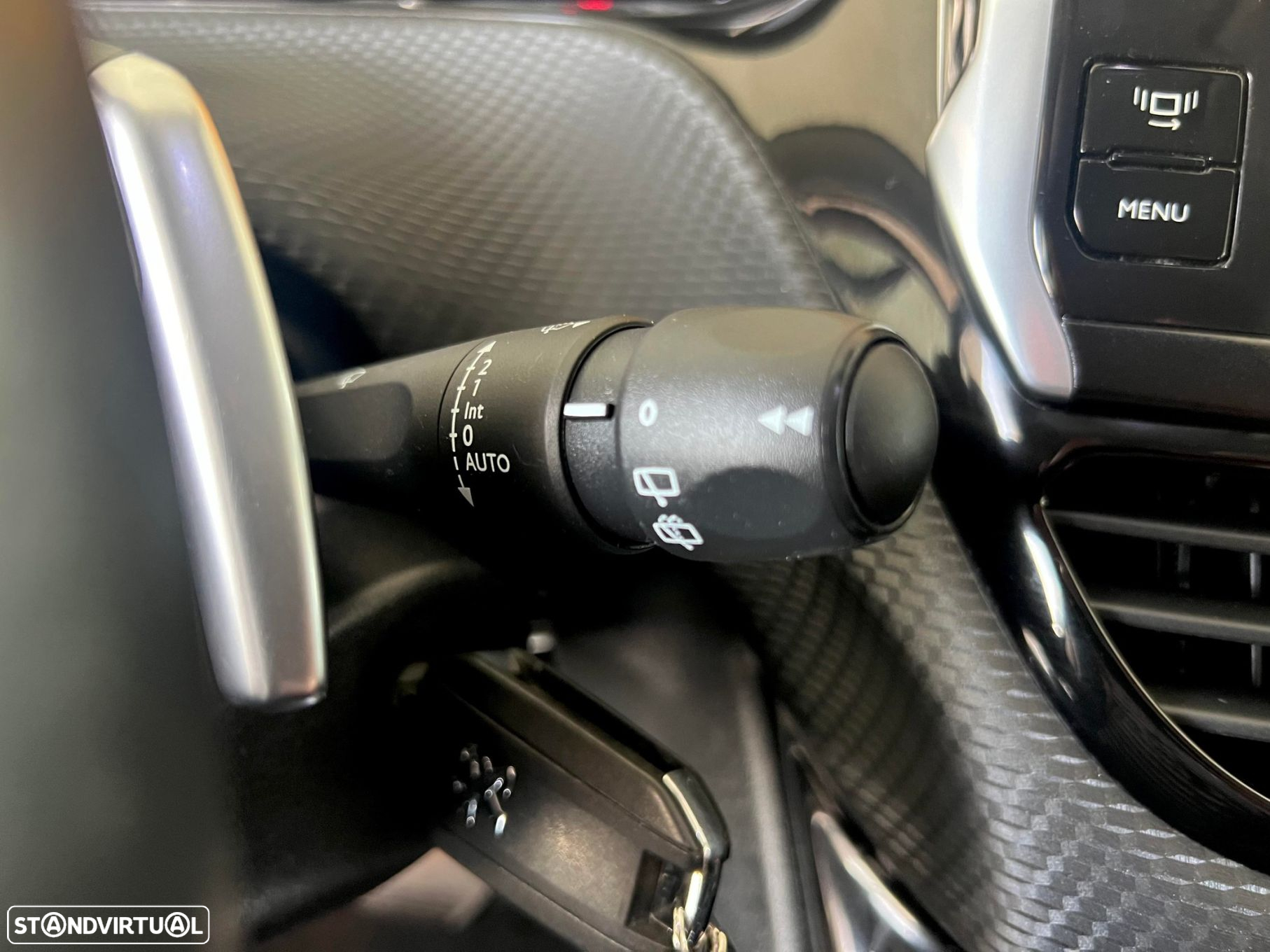 Peugeot 2008 1.6 e-HDi Allure 2-Tronic - 42