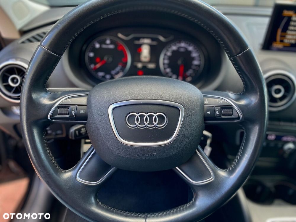 Audi A3 Sportback - 16