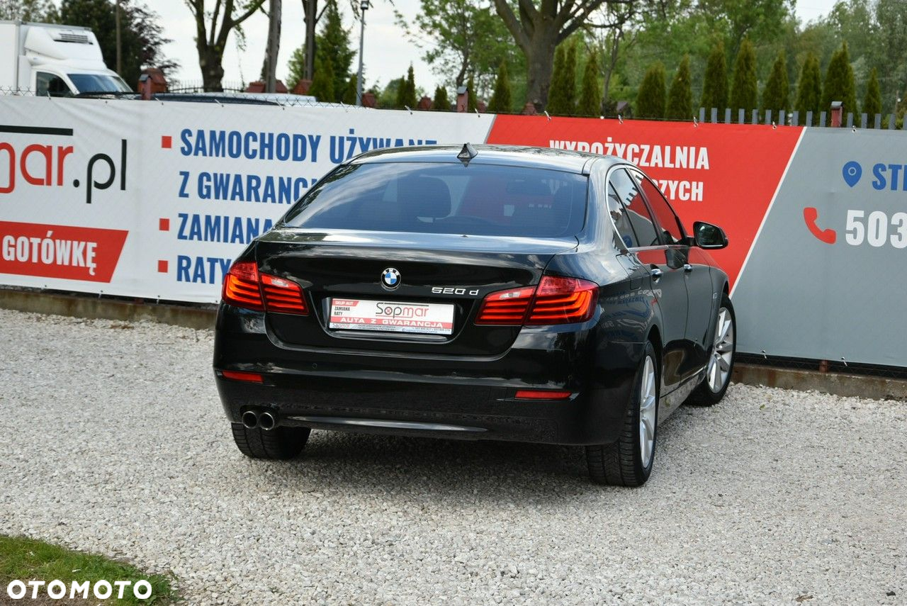 BMW Seria 5 520d - 13