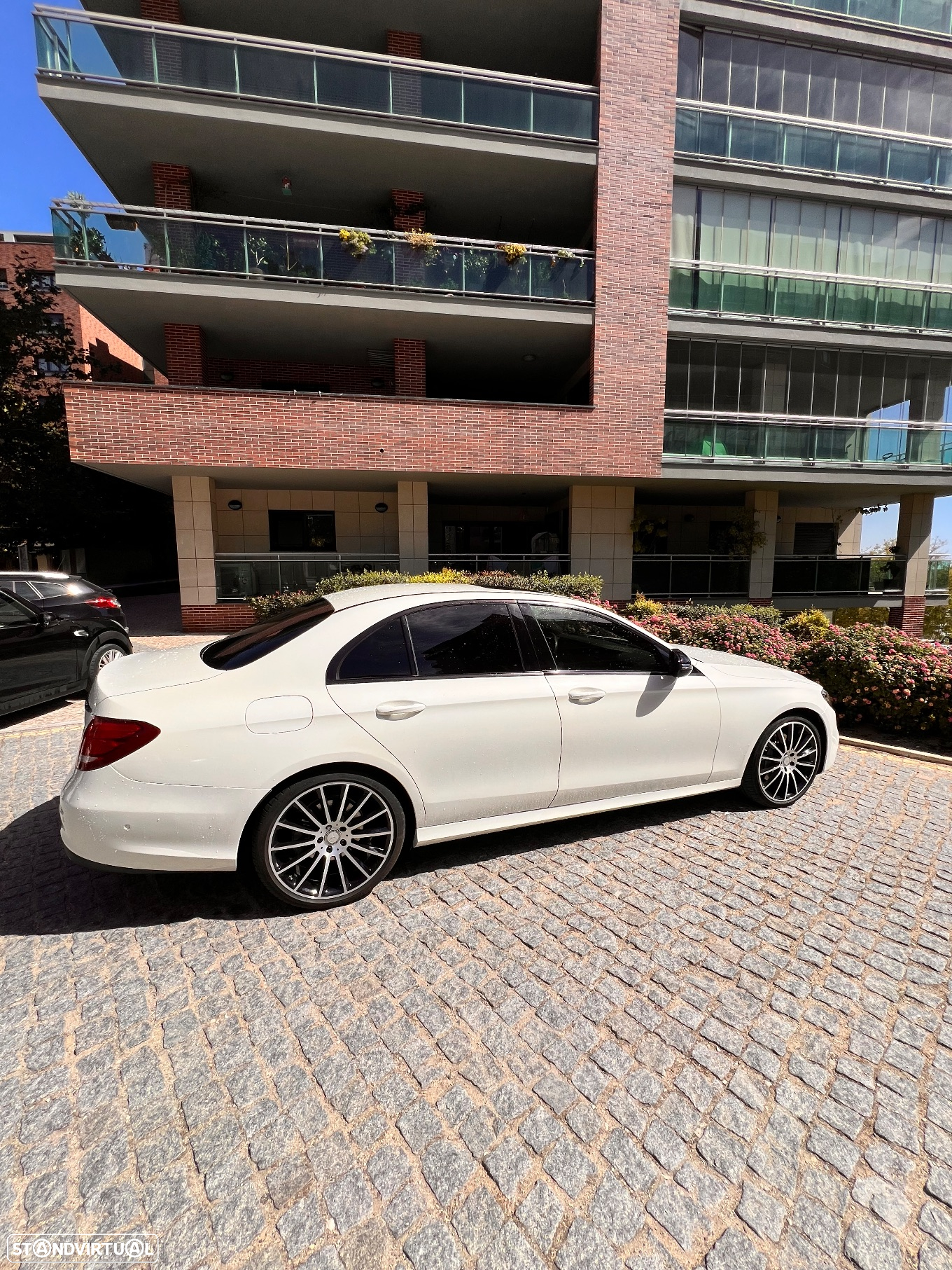 Mercedes-Benz E 220 d AMG - 6