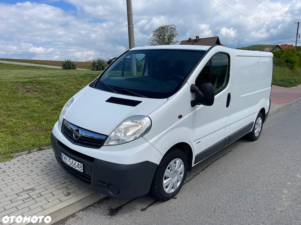 Opel Vivaro - 10