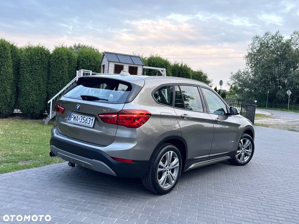 BMW X1 xDrive18d Sport Line - 5