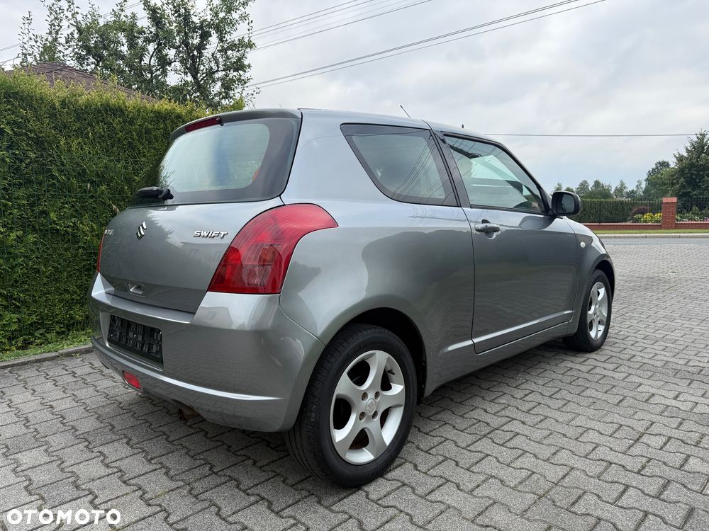 Suzuki Swift - 11