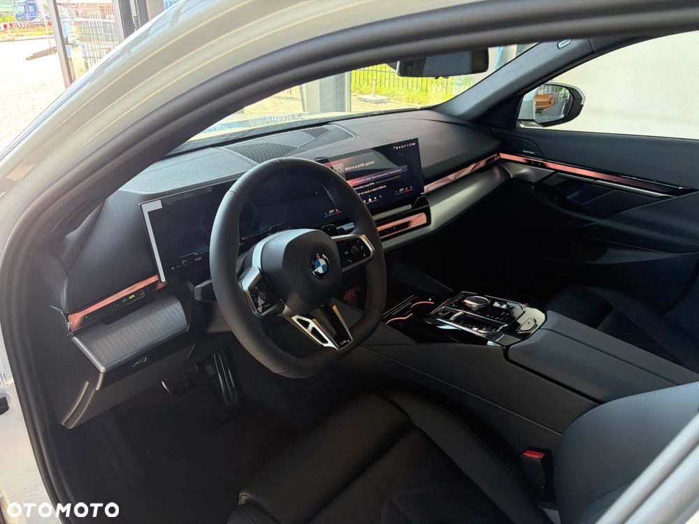 BMW Seria 5 - 13