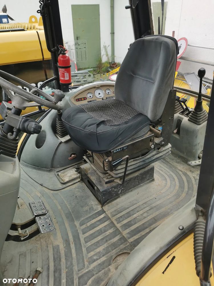 Komatsu WB97S-2 - 13