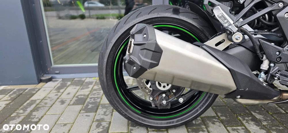 Kawasaki Ninja 1000 SX - 20