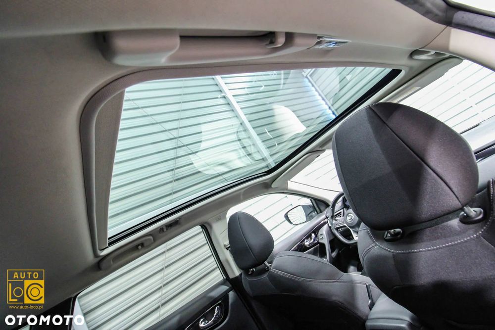 Nissan Qashqai 1.3 DIG-T N-Connecta DCT - 12