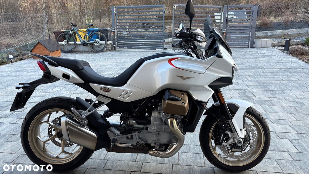 Moto Guzzi V100 Mandello - 5