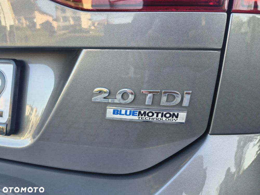 Volkswagen Golf 2.0 TDI BlueMotion Technology Highline - 24