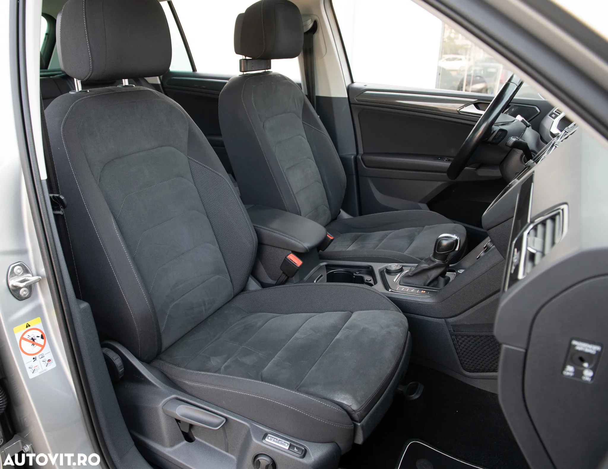 Volkswagen Tiguan 2.0 TDI DPF DSG 4Mot Comfortline - 27