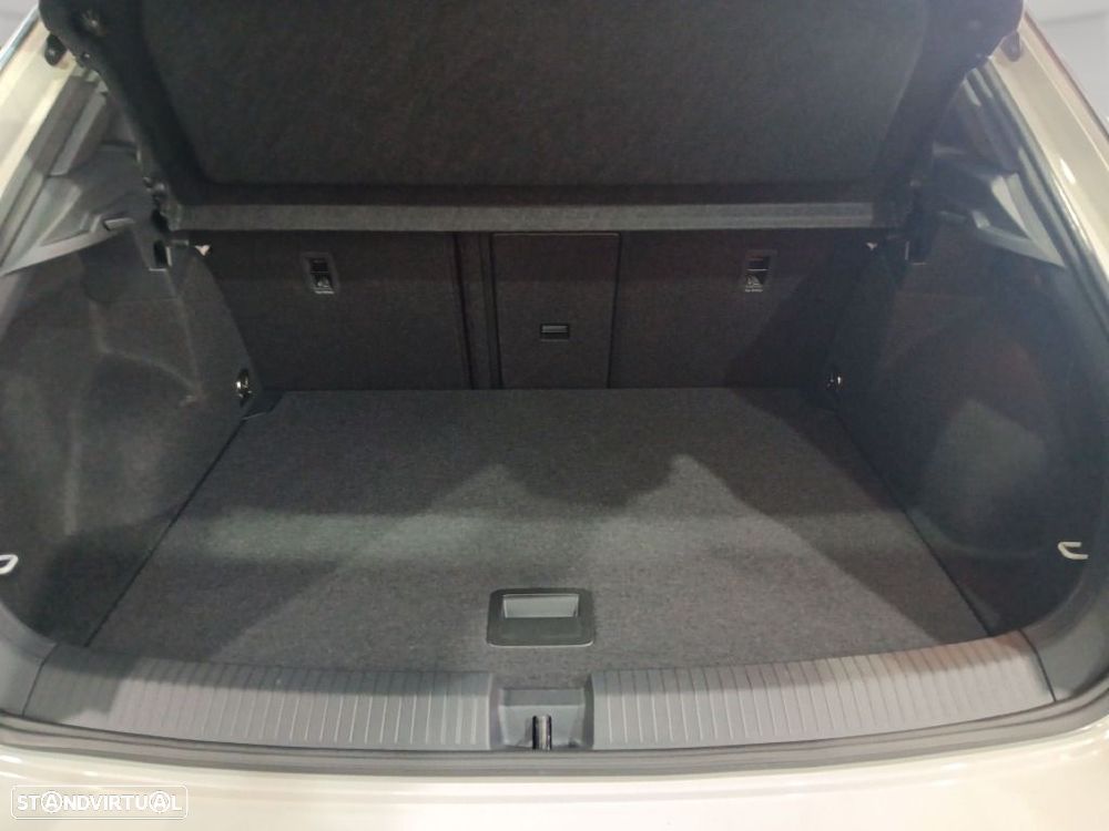 VW T-Roc 1.0 TSI Life - 32
