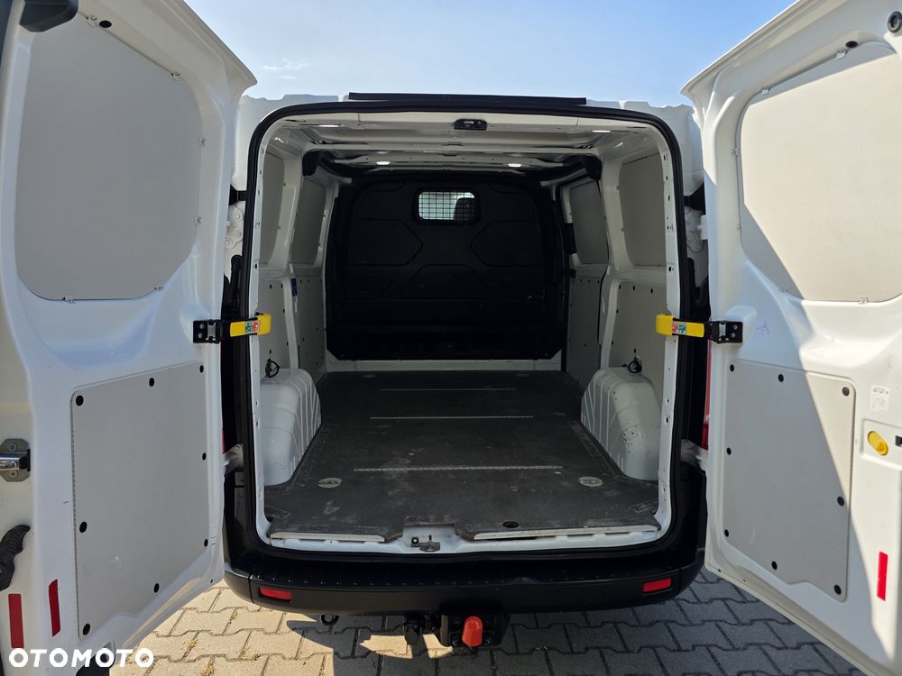 Ford Transit Custom - 10
