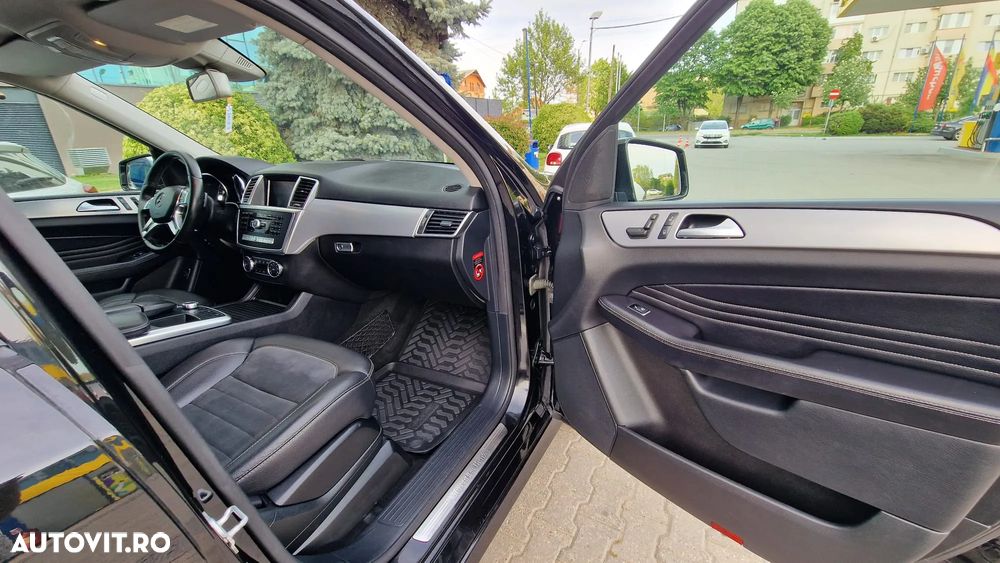 Mercedes-Benz ML 350 BlueTEC 4MATIC 7G-TRONIC - 7