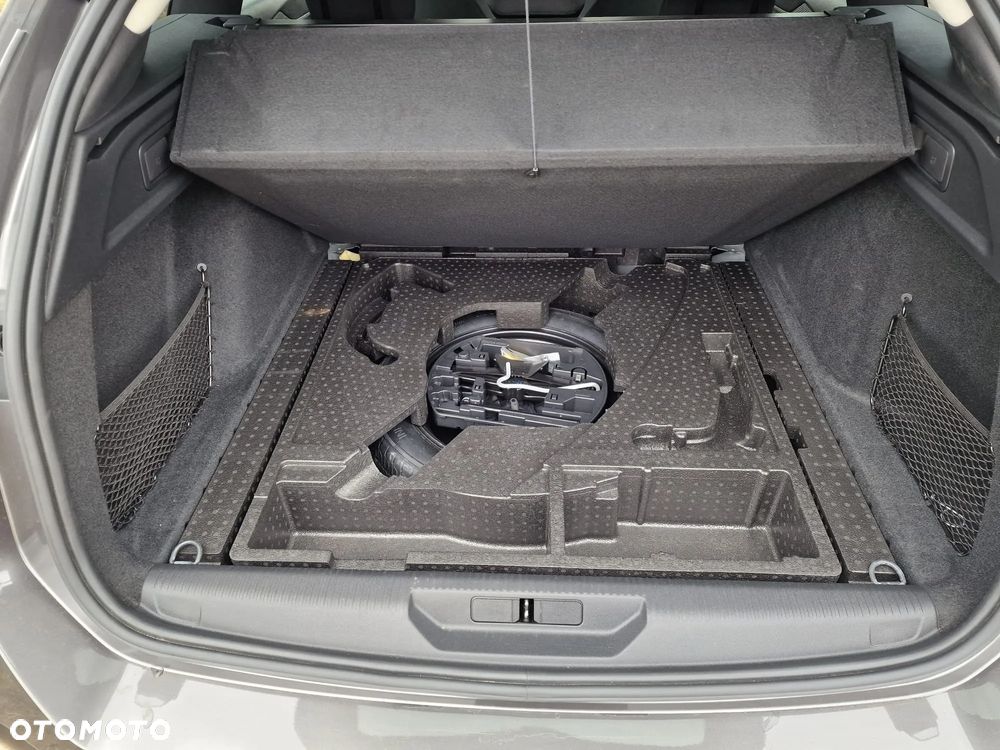 Peugeot 308 BlueHDi 130 EAT8 Stop & Start Allure Pack - 24