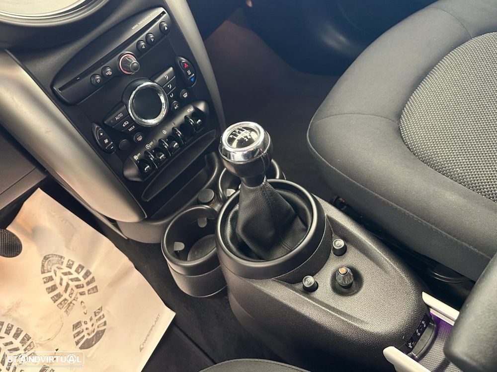 MINI Countryman Cooper D - 14