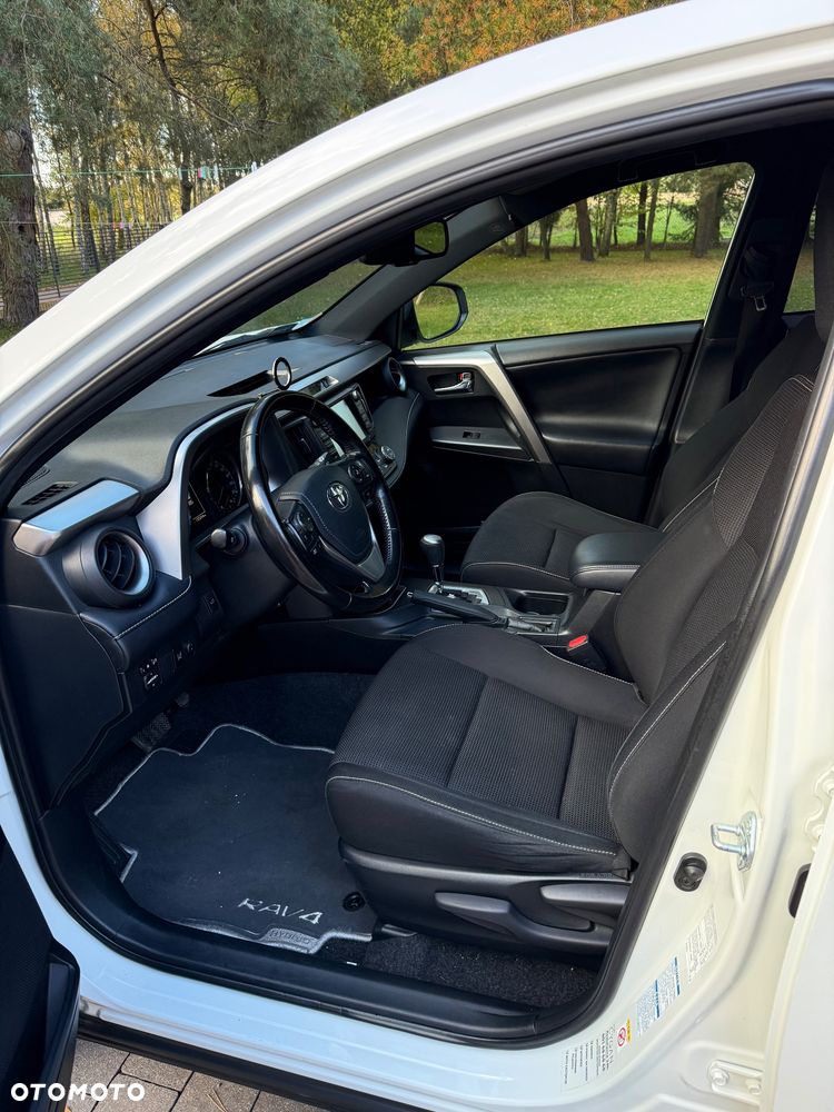 Toyota RAV4 Hybrid Premium 4x4 - 10