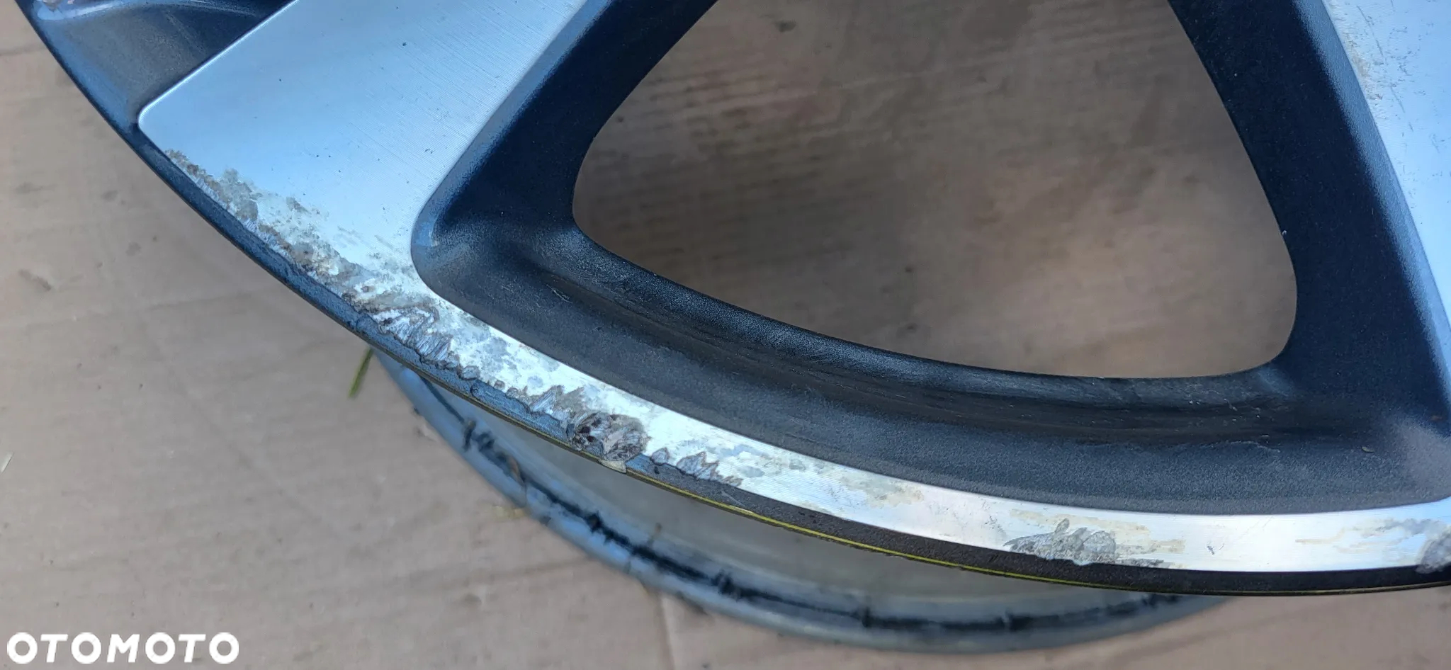 FELGA 19 MERCEDES C KLASA 205 8.5X19 ET56.5 2054016800 - 9