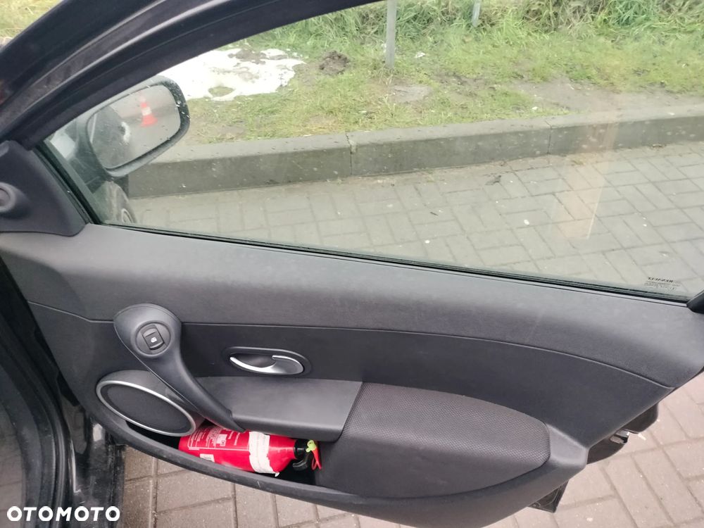 Renault Clio 1.2 16V 75 Dynamique - 20