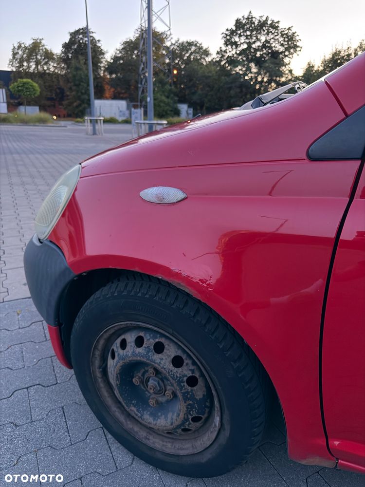 Toyota Yaris 1.0 Base - 17