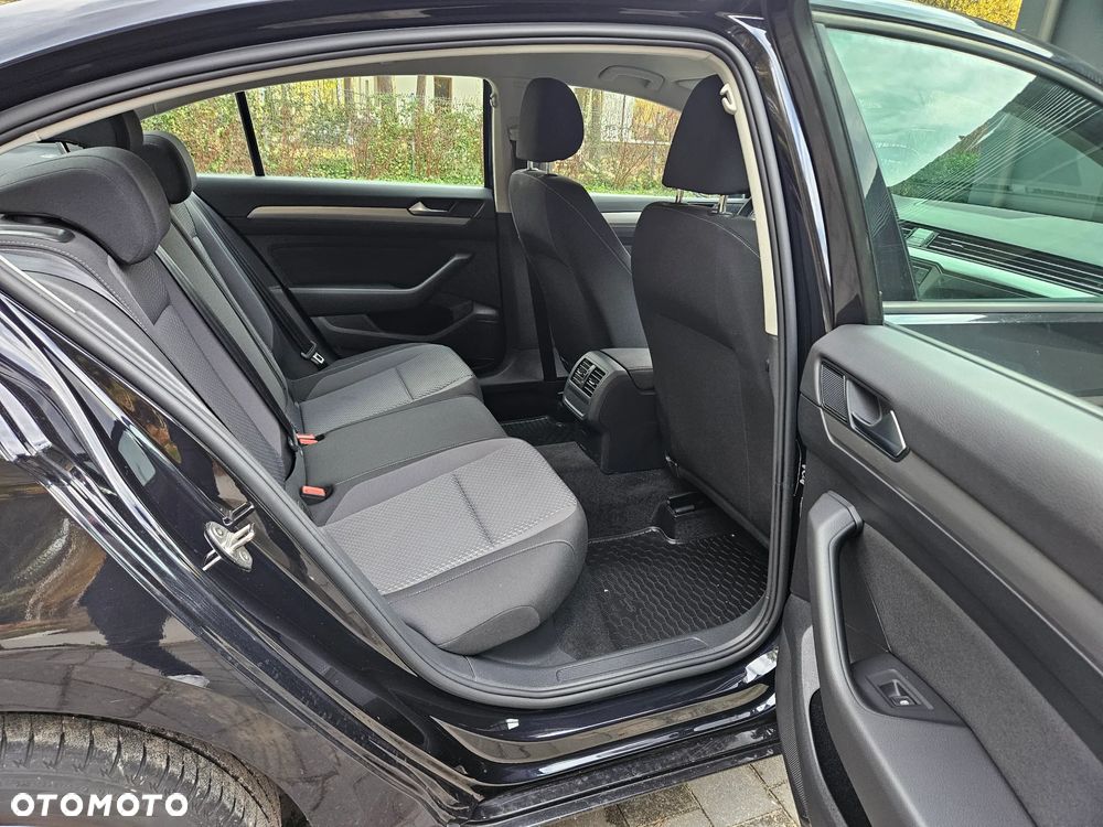 Volkswagen Passat 1.5 TSI EVO Essence - 25