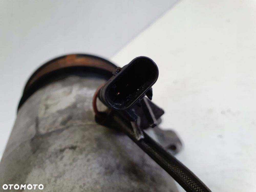 SPRĘŻARKA KLIMATYZACJI BMW X1 II F48 2.0 D pompa BEKLF4432 - 8