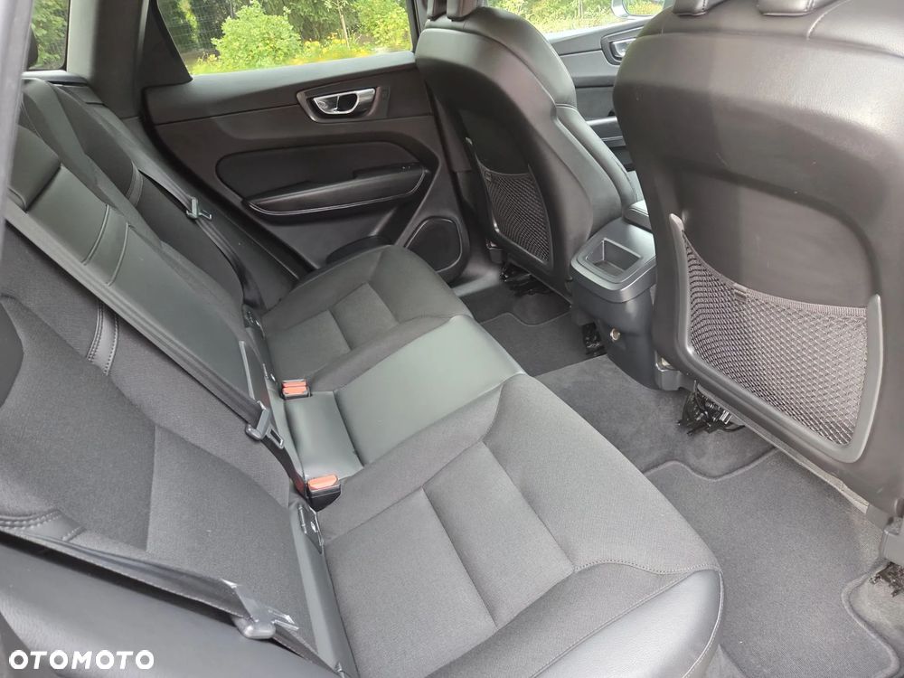 Volvo XC 60 D4 Geartronic Momentum - 8