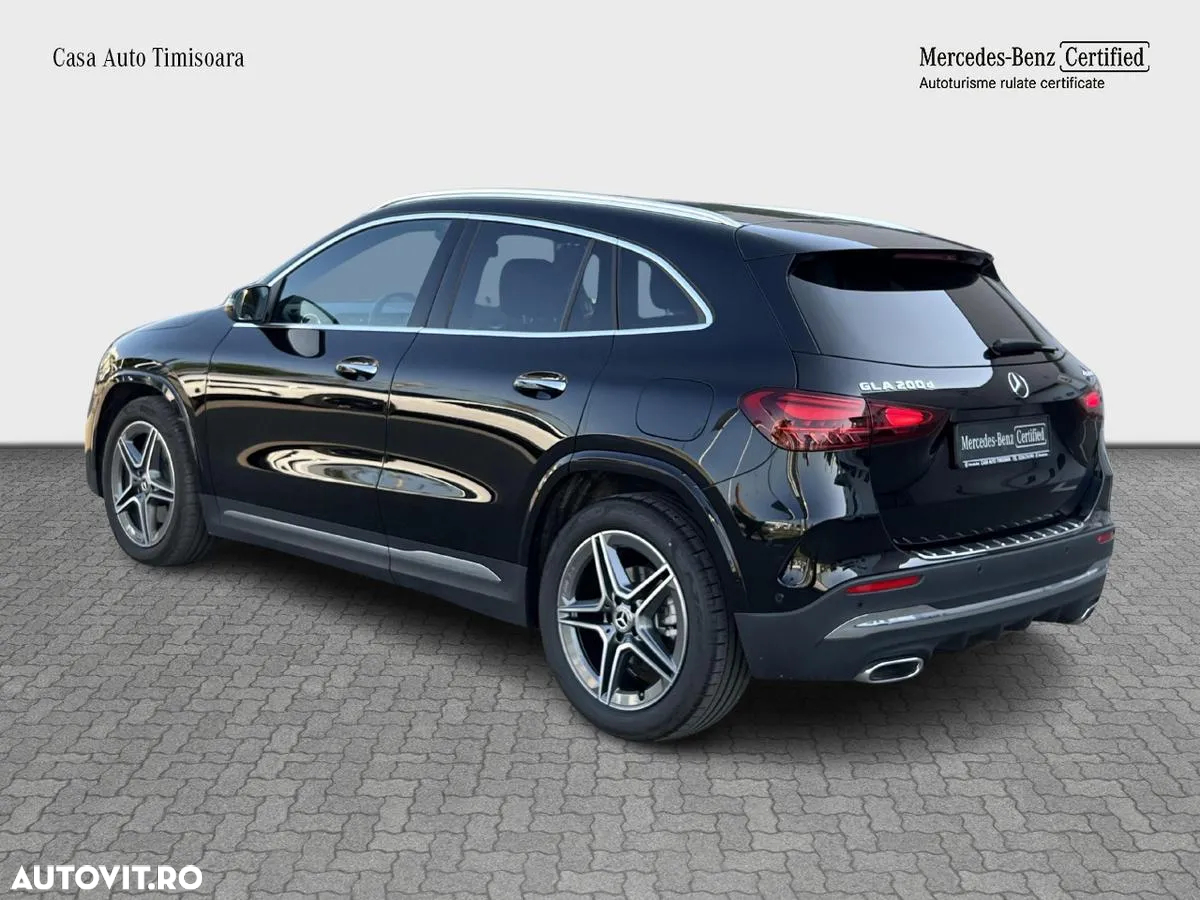 Mercedes-Benz GLA 200 d 4MATIC Aut. - 4