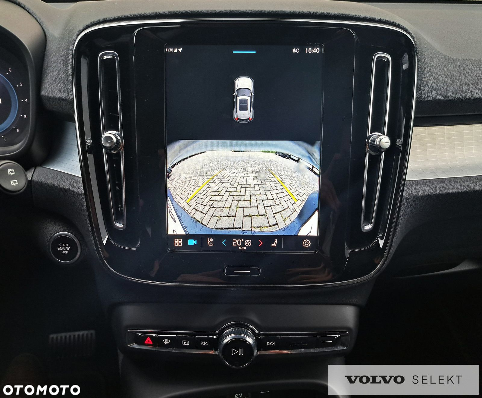 Volvo XC 40 - 25