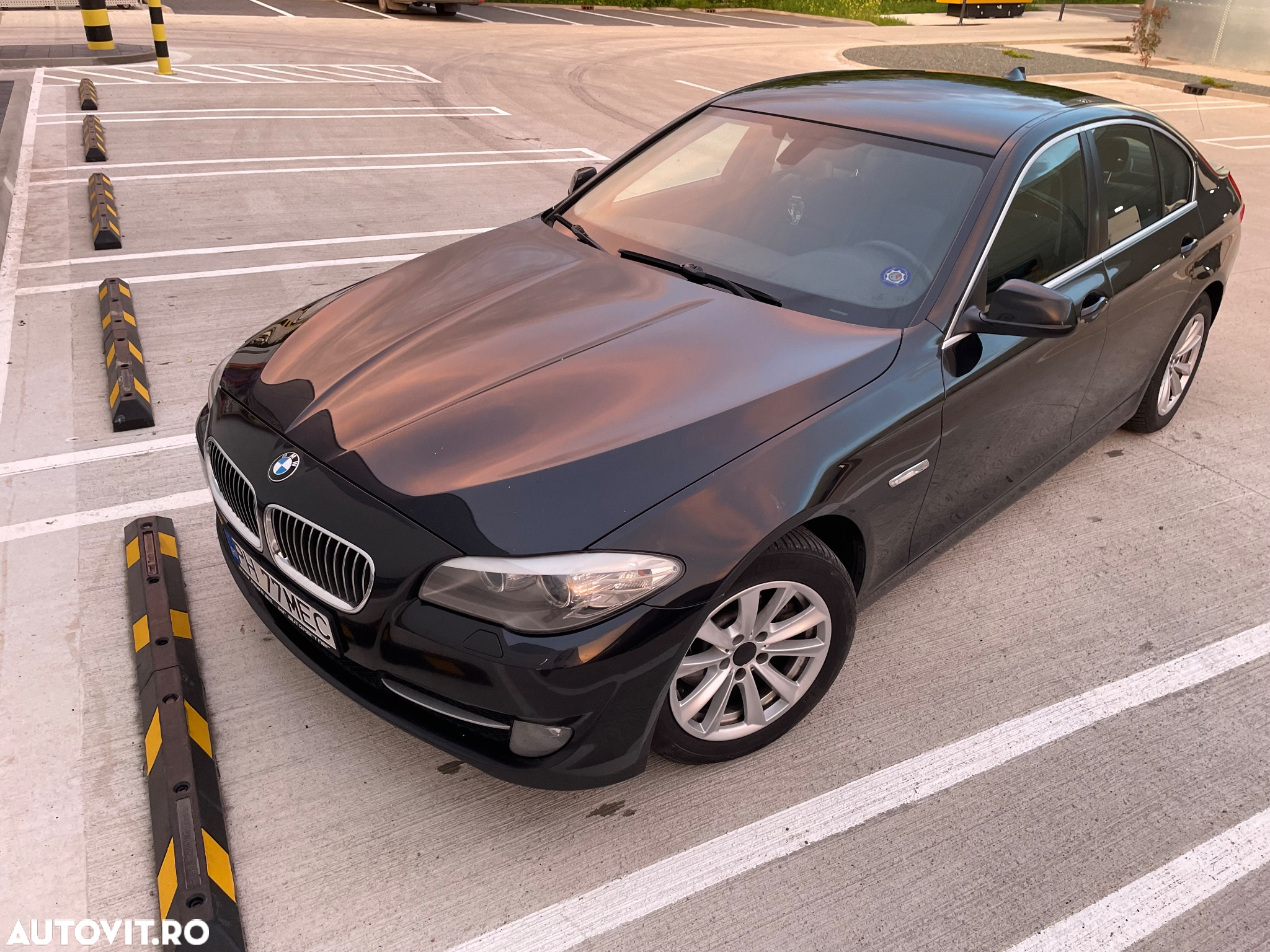 BMW Seria 5 520d - 7