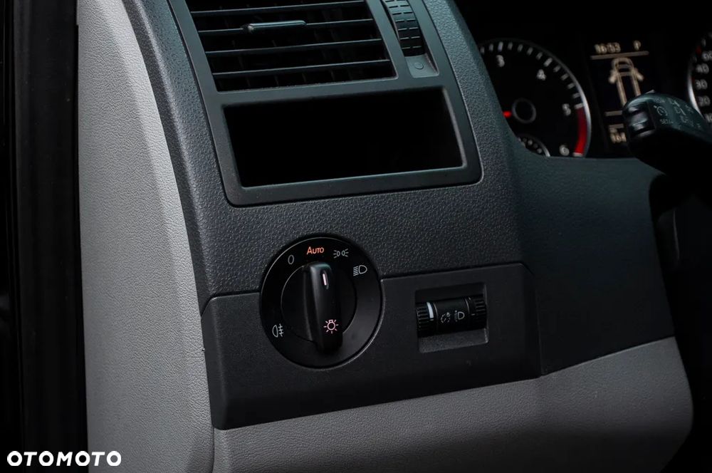 Volkswagen Transporter - 38