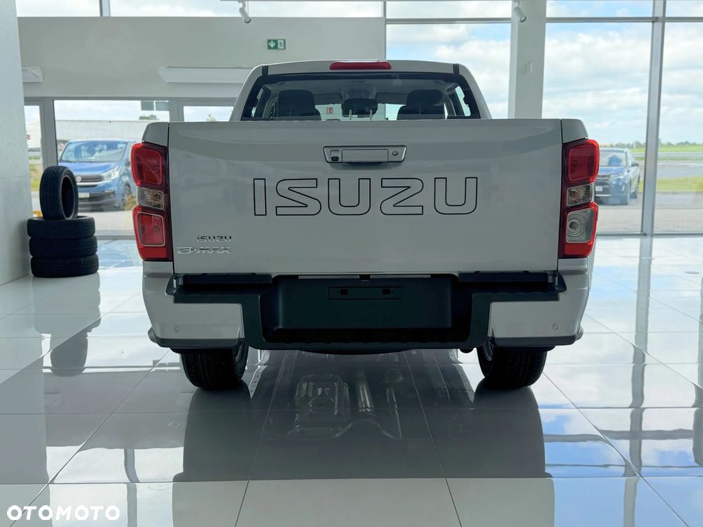 Isuzu D-MAX - 5