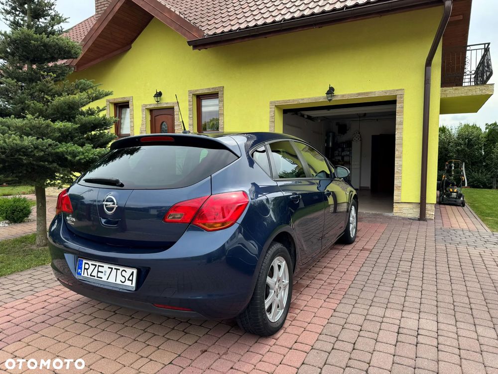 Opel Astra 1.6 - 3