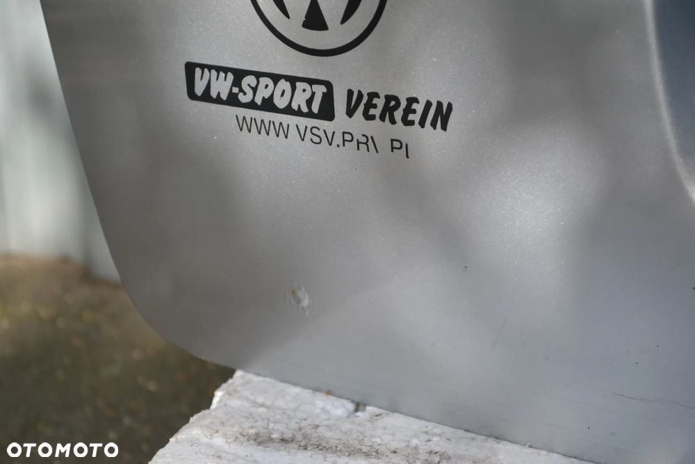 VW BORA GOLF IV KOMBI KLAPA BAGAŻNIKA Z SZYBĄ LA7W POMORSKIE - 6