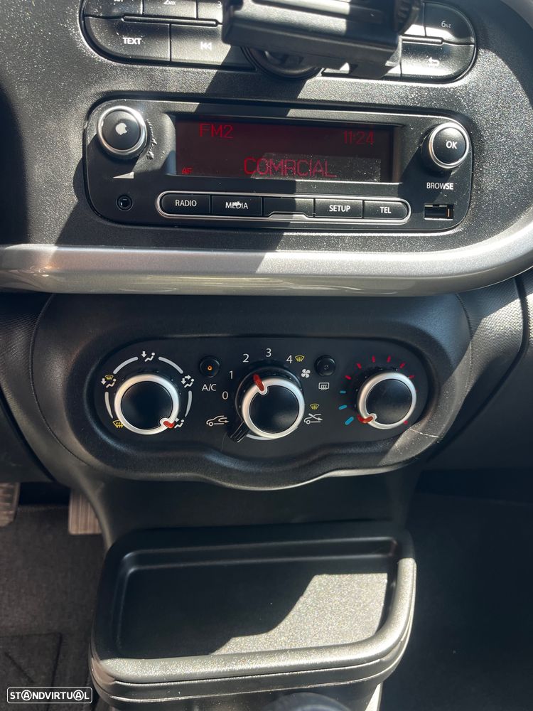 Renault Twingo 1.0 SCe Limited - 17