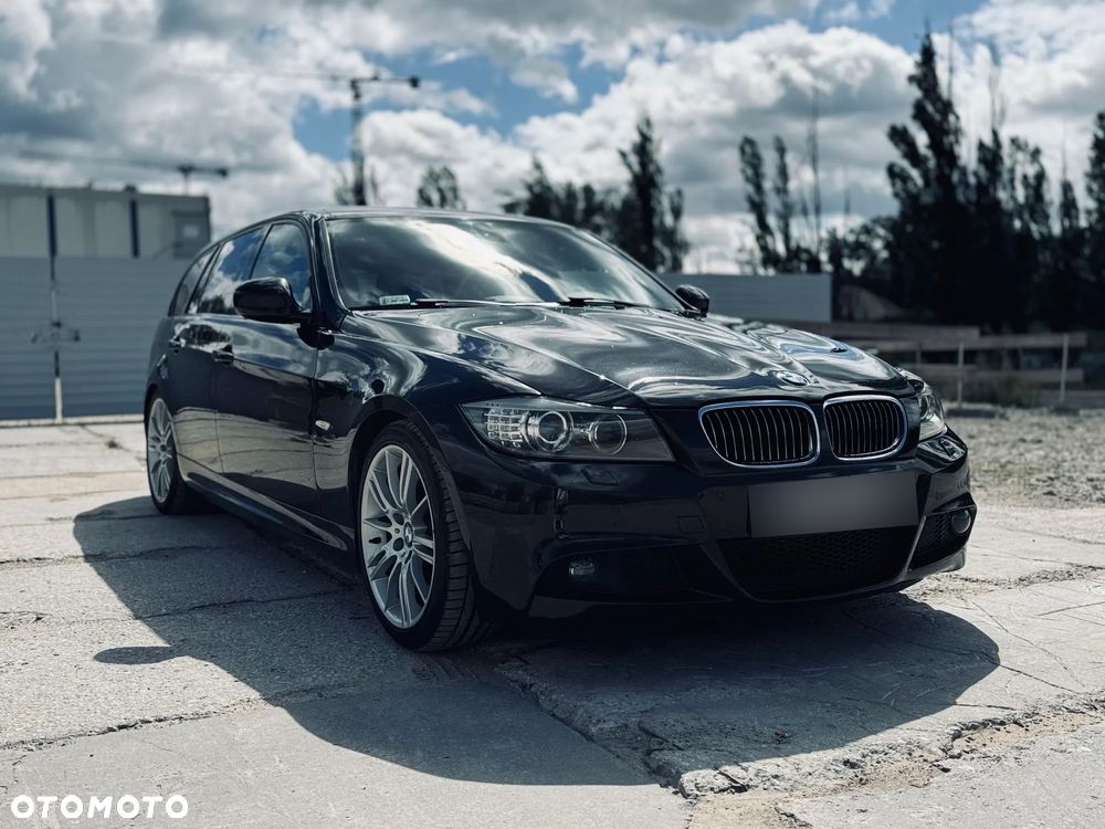 BMW Seria 3 330i xDrive - 1
