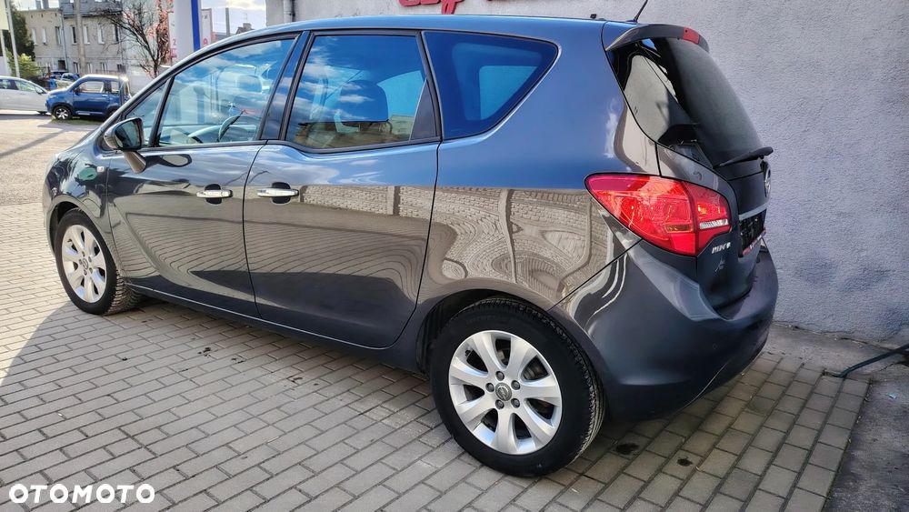 Opel Meriva 1.4 T Cosmo - 10