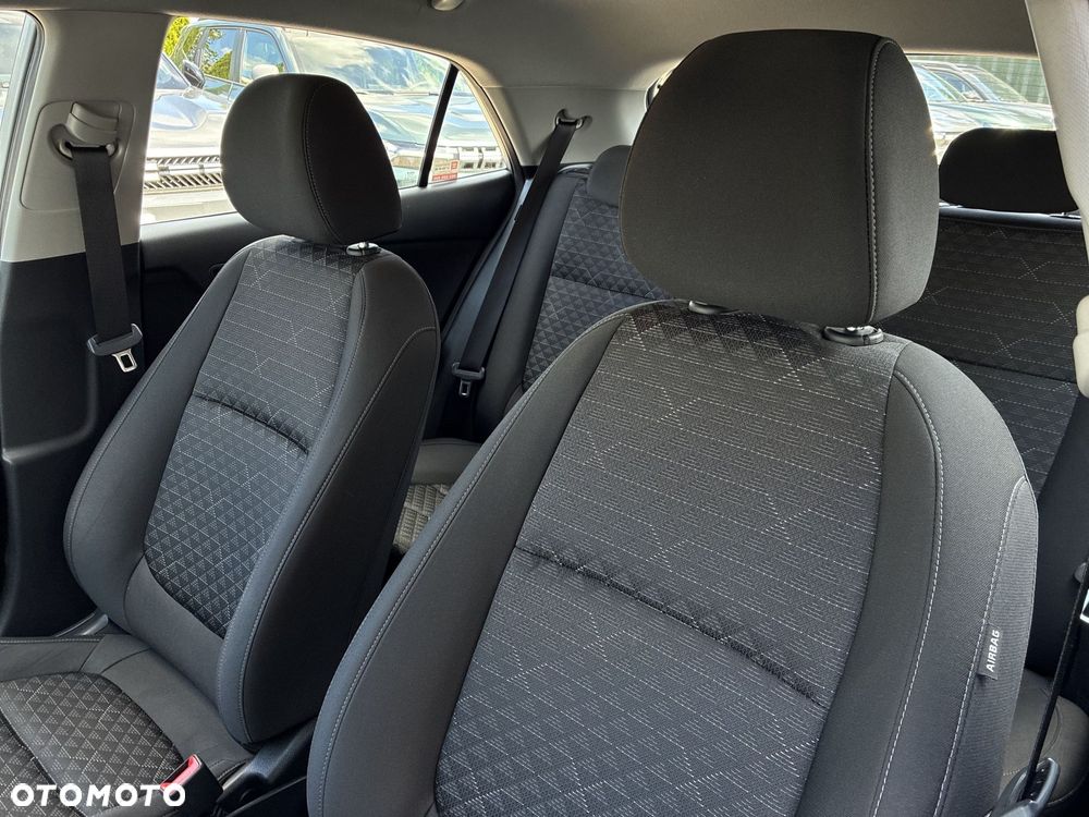 Kia Rio 1.2 M - 12