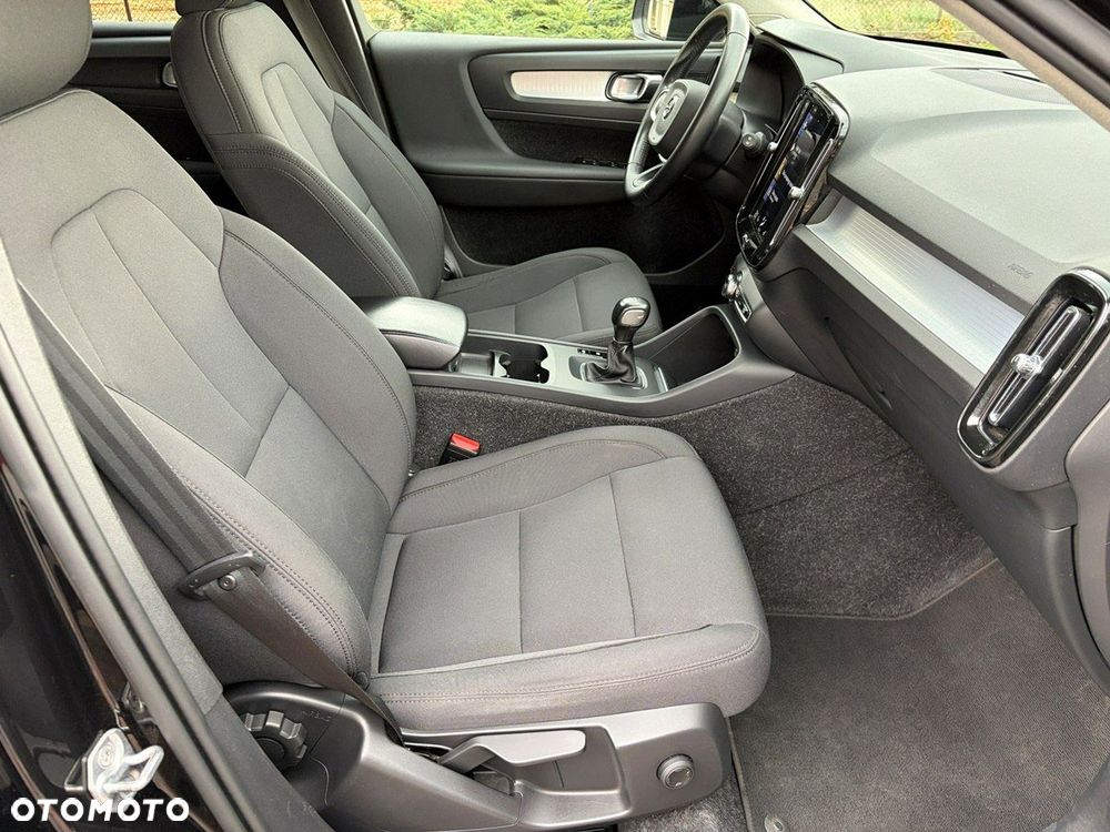 Volvo XC 40 T2 Momentum - 14