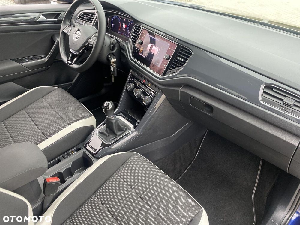 Volkswagen T-Roc - 15