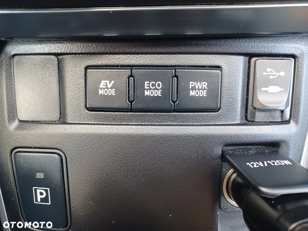 Toyota Auris 1.8 Hybrid Executive - 24