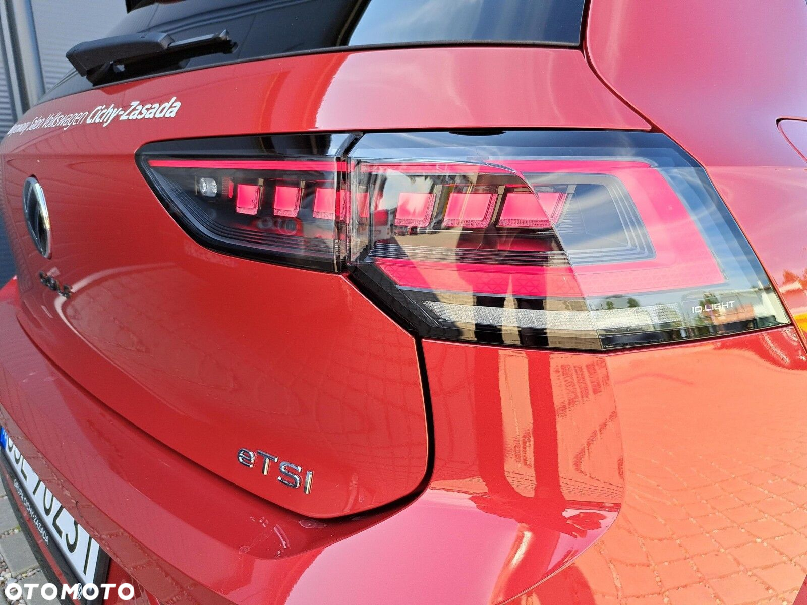 Volkswagen Golf - 22