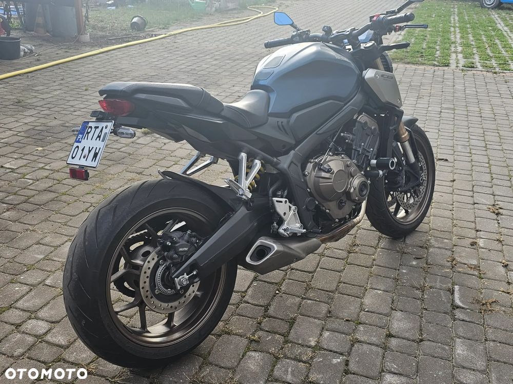 Honda CB - 2