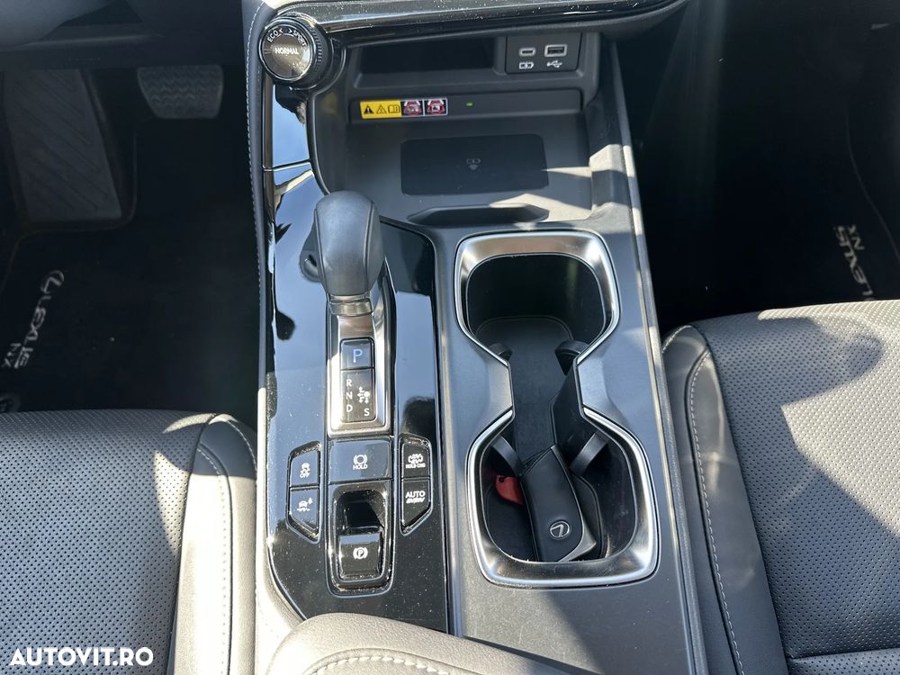 Lexus Seria NX 450h+ AWD CVT PHEV Luxury - 19