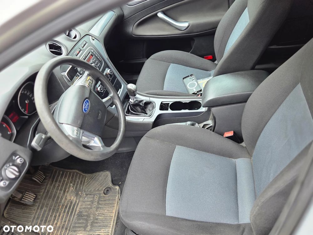 Ford Mondeo 2.0 TDCi Gold X - 8