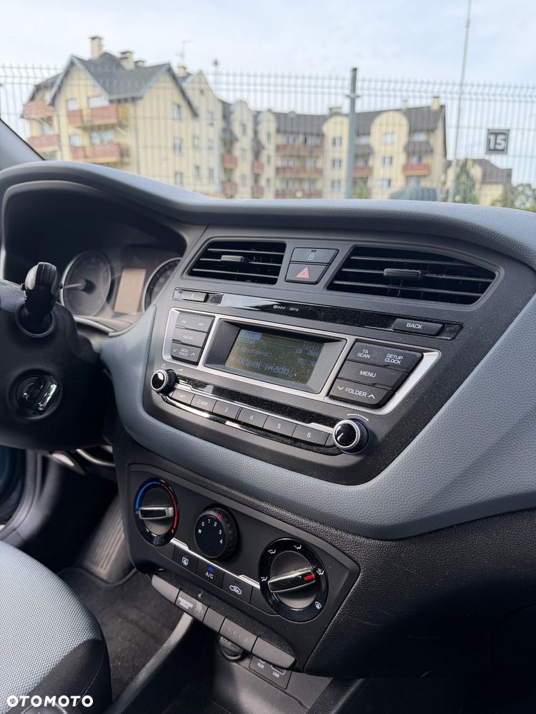 Hyundai i20 1.2 GO - 15