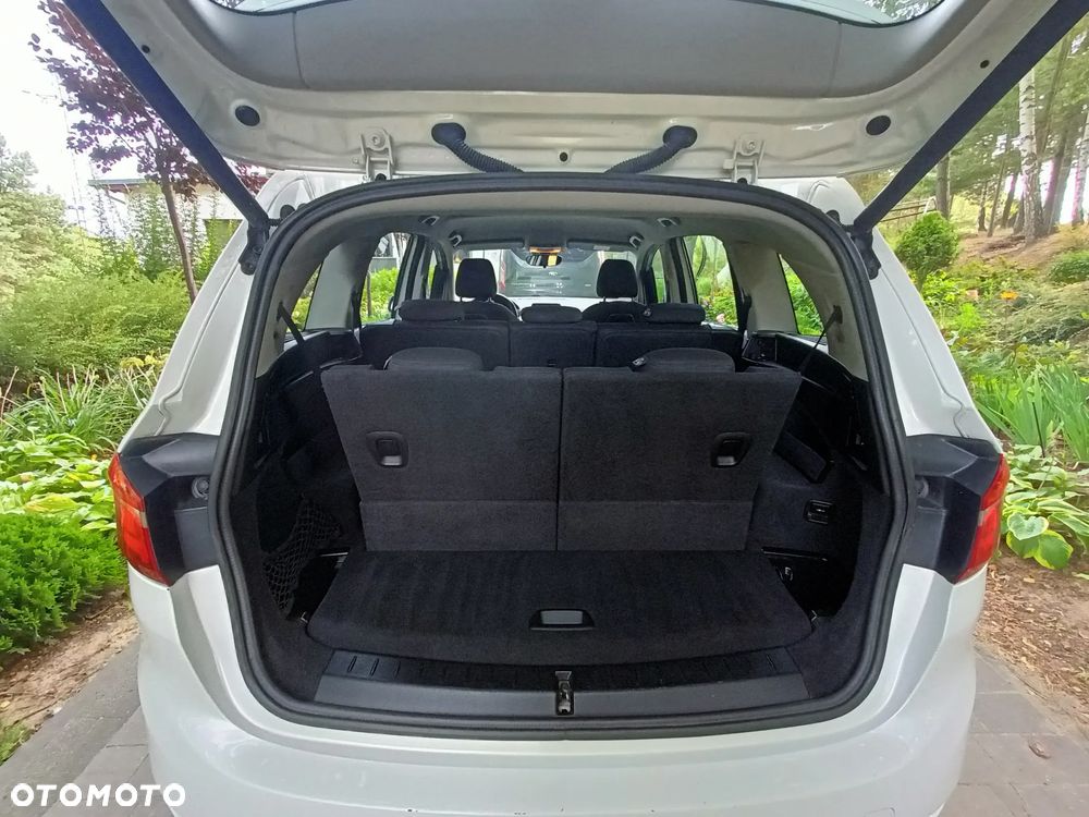 BMW Seria 2 216d Advantage - 10