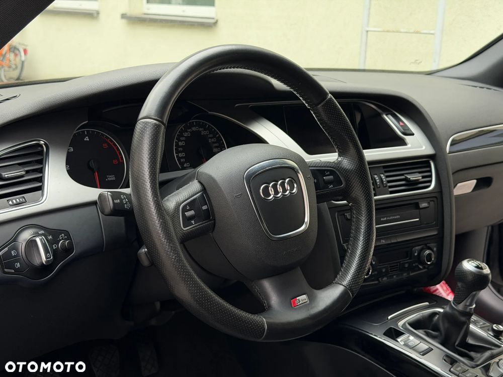 Audi A4 Avant 2.0 TDI DPF S line Sportpaket (plus) - 13